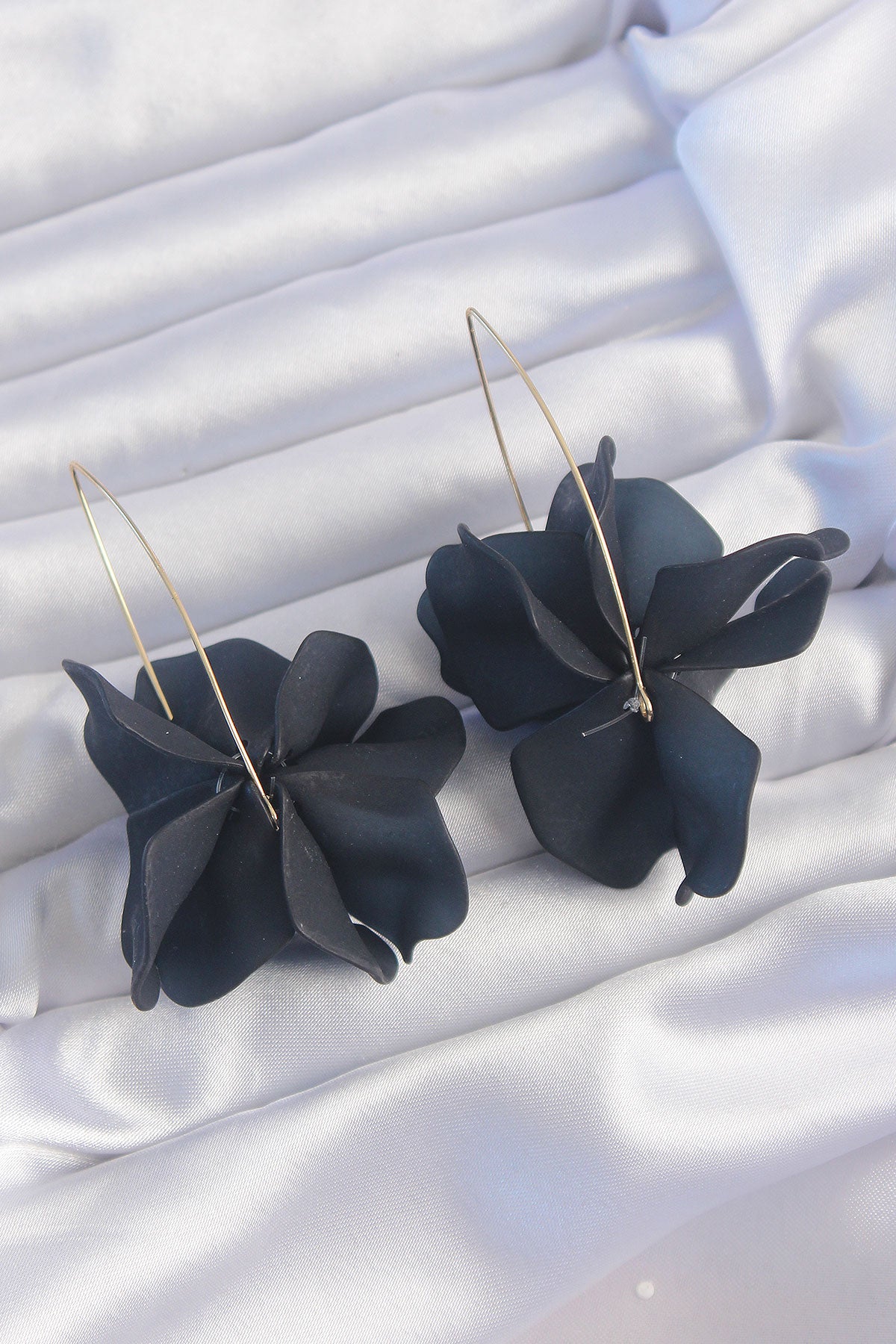 Brass Black Flora Earrings