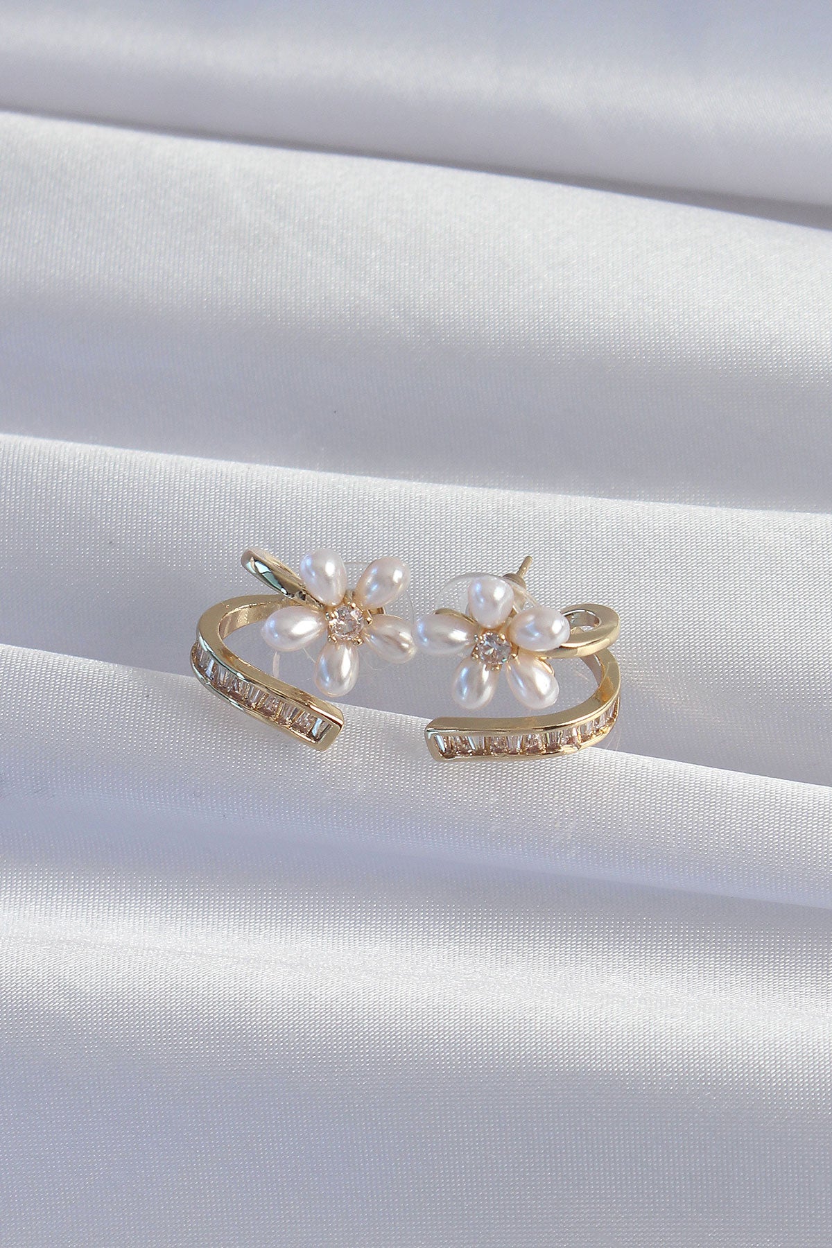 Brass Gold Color Zirconia Stone Twisted Pearl Flower Earrings