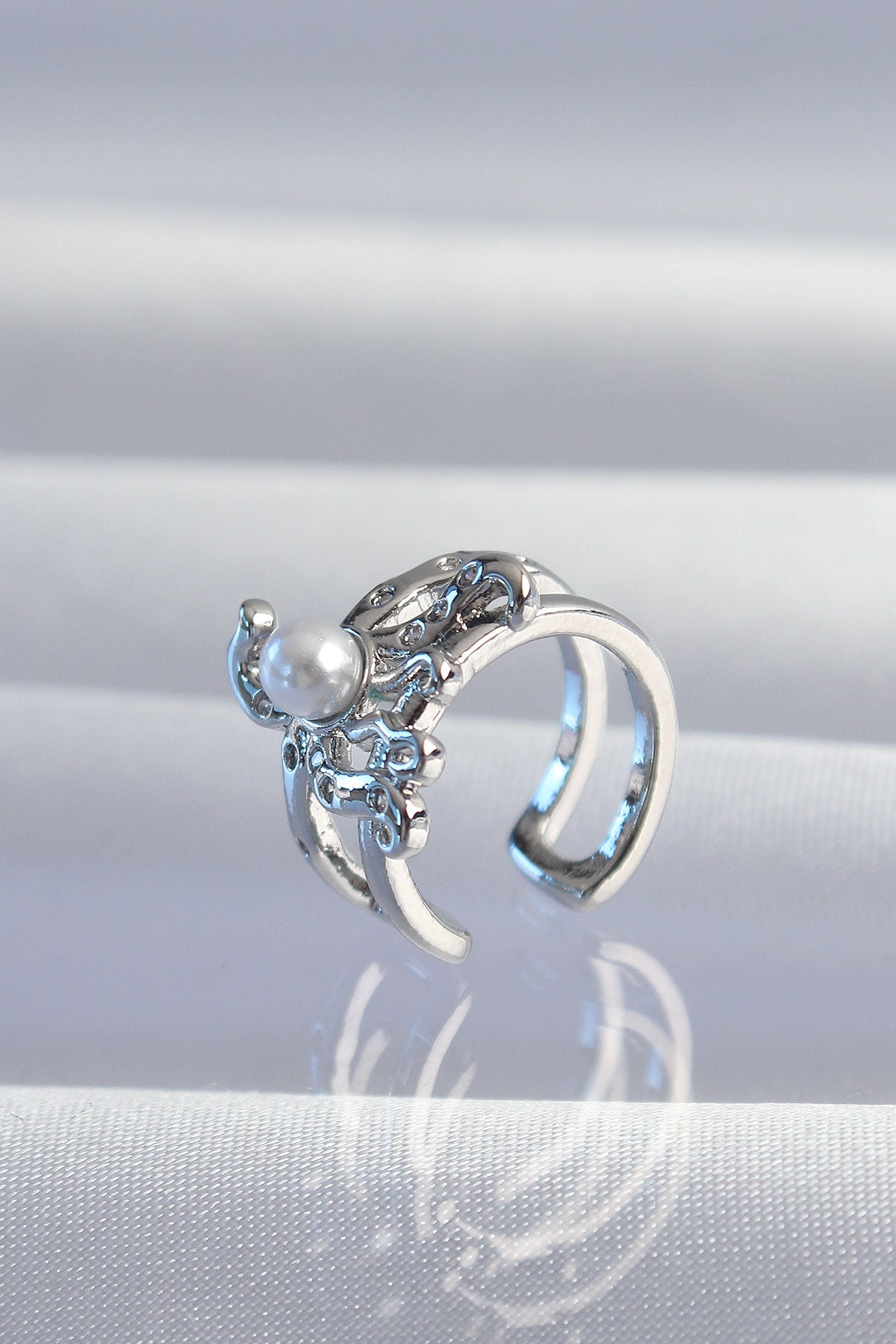 Brass Silver Color Pearl Octopus Earcuff Earrings
