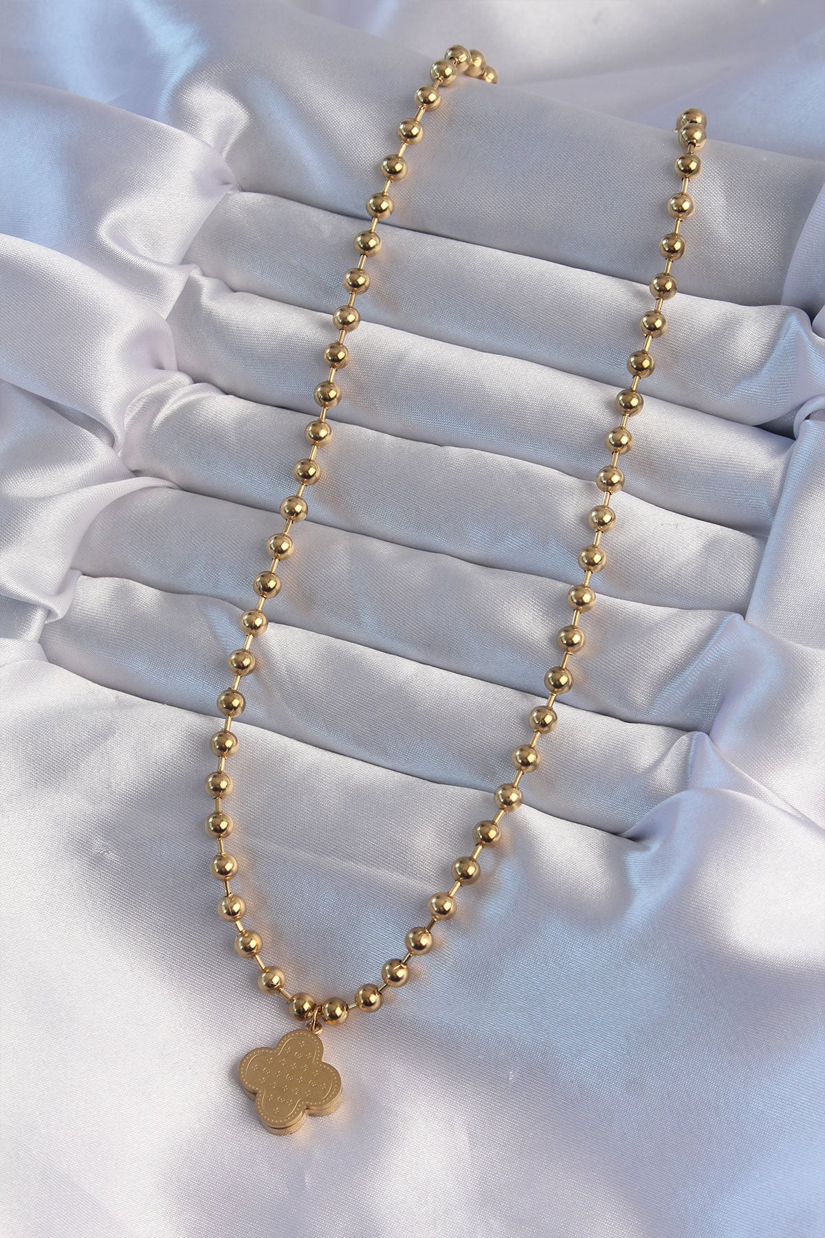 Gold Color Embroidered Clover Model Necklace with 316L Steel Ball Chain