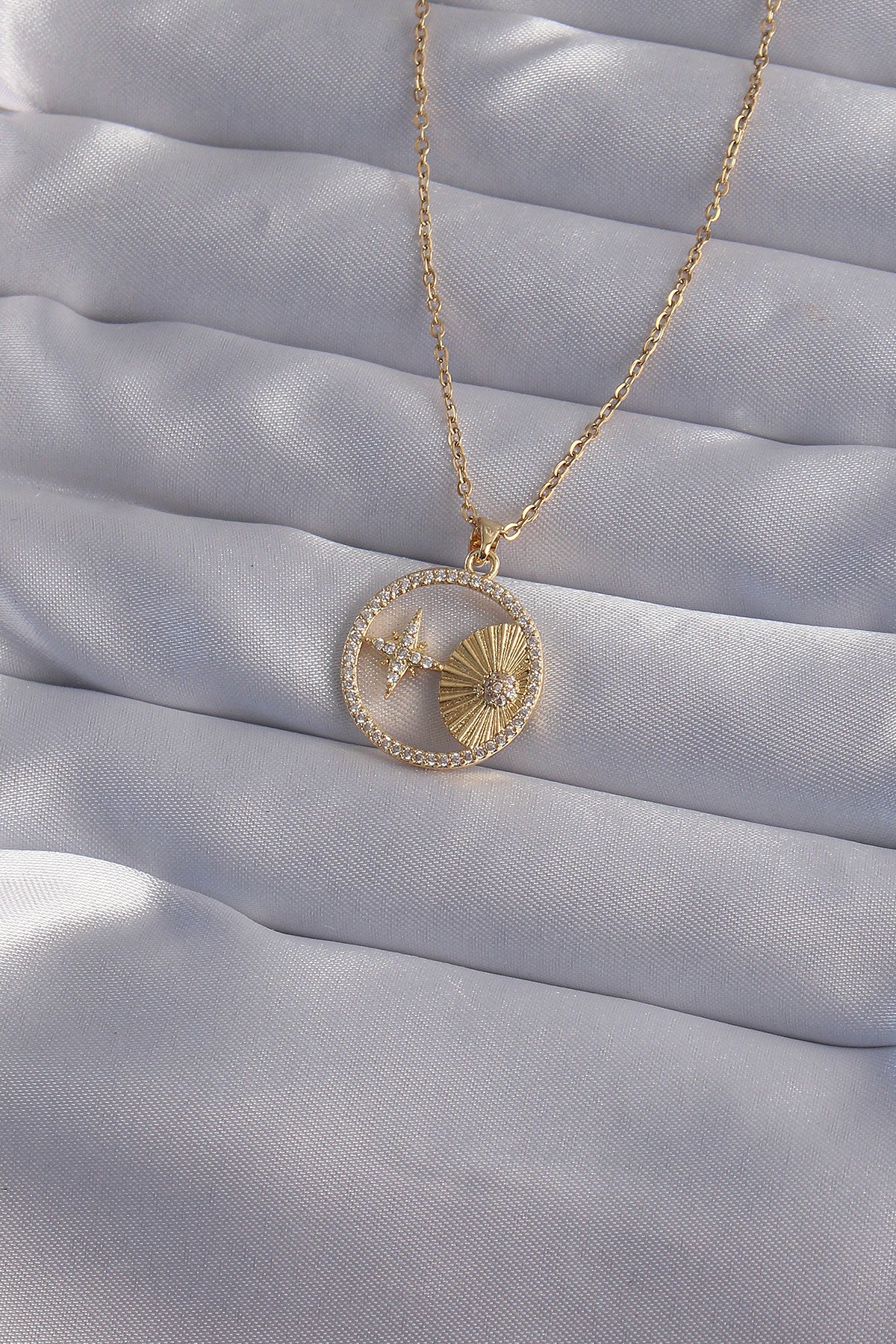 316L Steel Chain Gold Color Zircon Stone Star Figured Oval Necklace