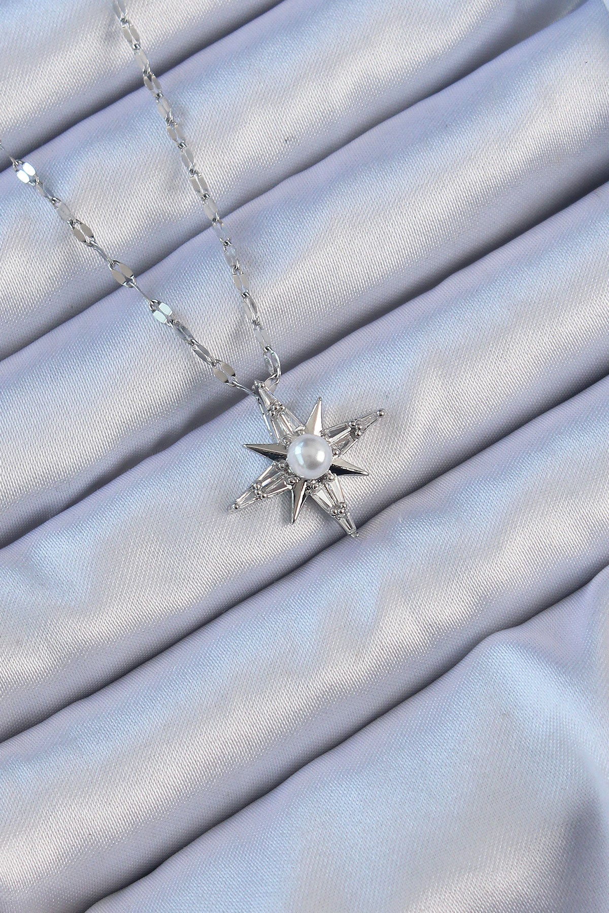 316L Steel Chain Silver Color Baguette Stone Pearl Detail Polar Star Necklace