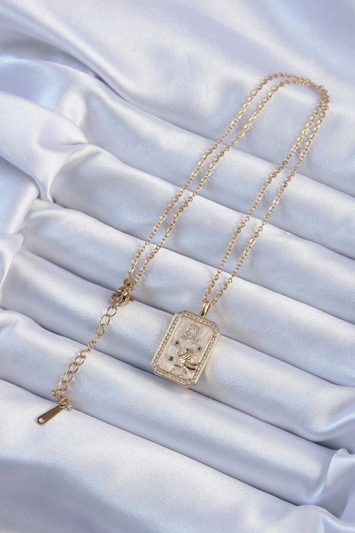 316L Steel Chain Gold Color Zircon Stone Lion Figured Tarot Necklace