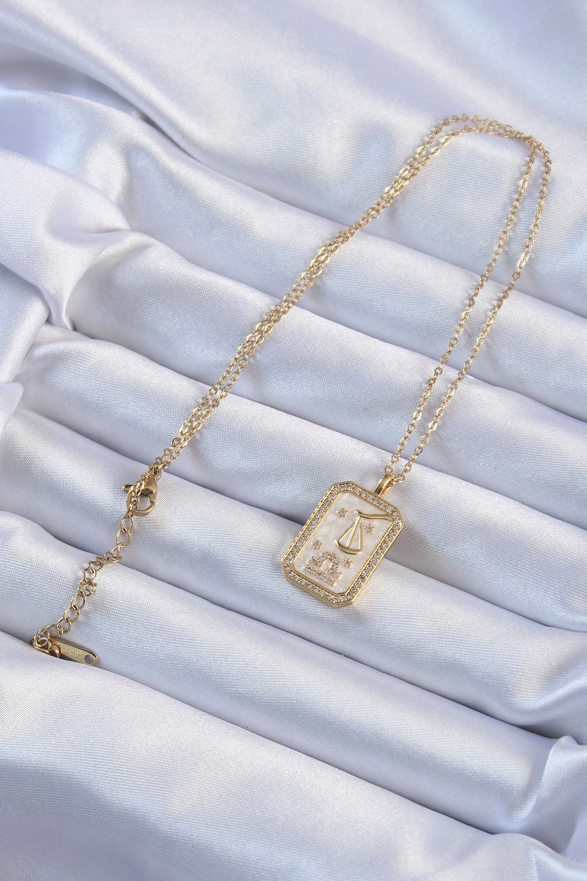 316L Steel Chain Gold Color Zircon Stone Framed Tarot Necklace