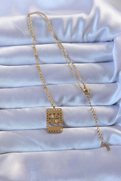 316L Gold Color Embroidered Clover Model Vintage Necklace
