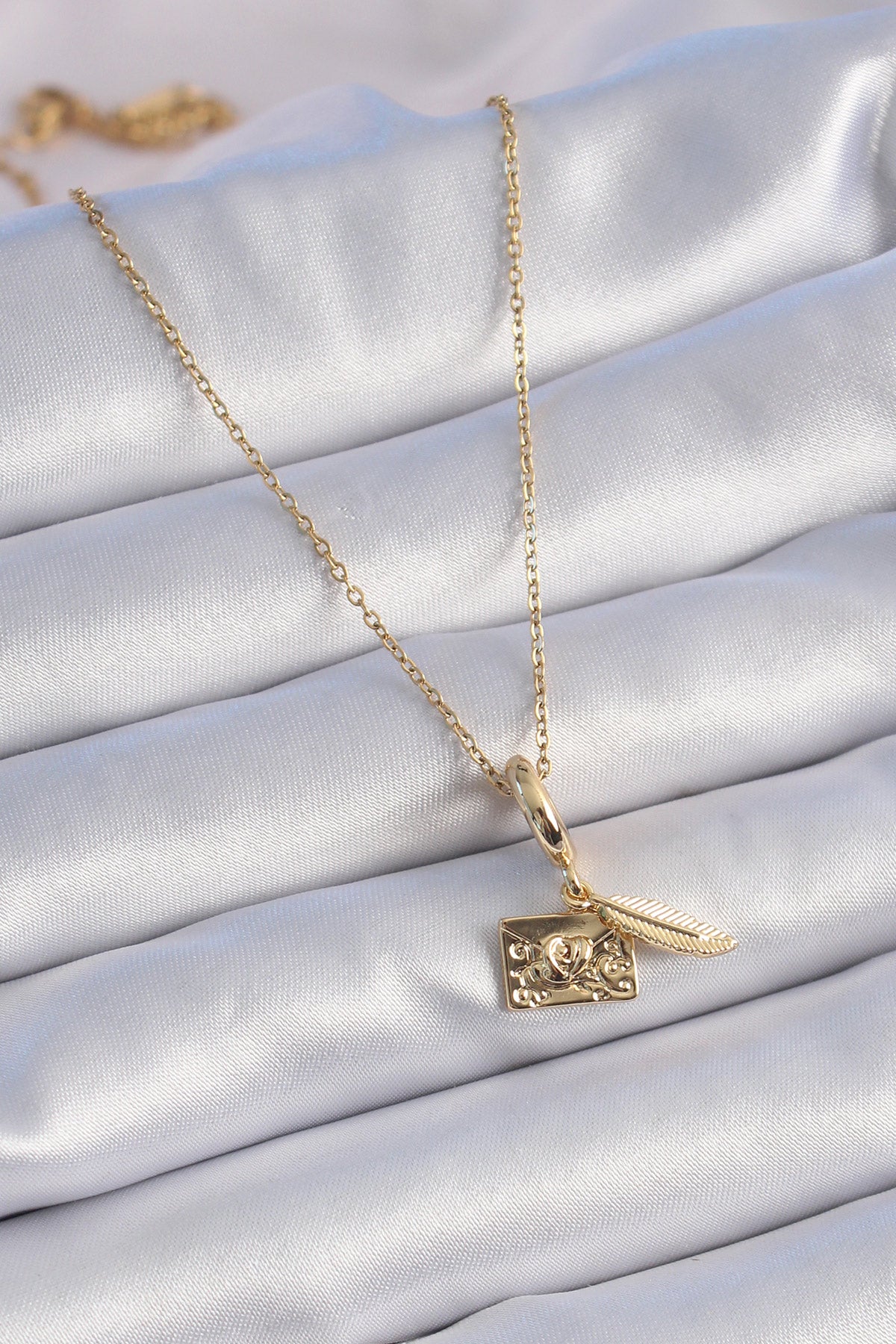 316L Steel Gold Color Heart Detail Letter Figure Charm Model Women's Necklace