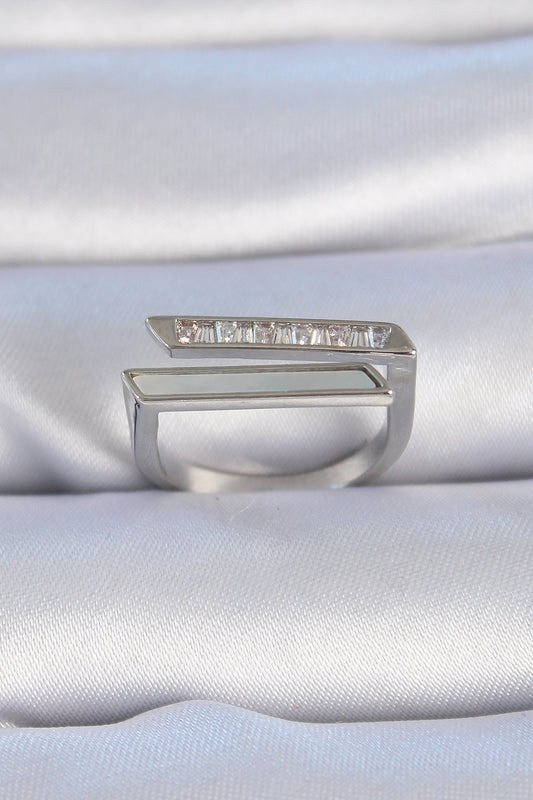 Brass Silver Color Zircon Stone White Mother of Pearl Detail Women's Ring