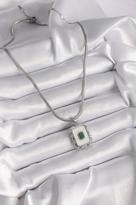316L Steel Silver Color Italian Chain White Mother-of-Pearl Square Portrait Model Emerald Stone Detail Women's Necklace