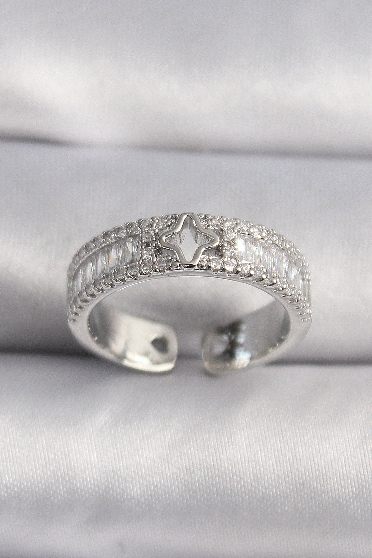 Brass Silver Color Zircon Stone Star Engraving VIP Series Women's Ring