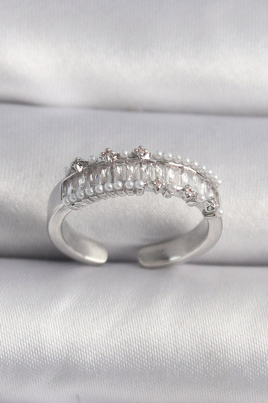 Brass Silver Color Zircon Stone Pearl Detail VIP Series Women's Ring