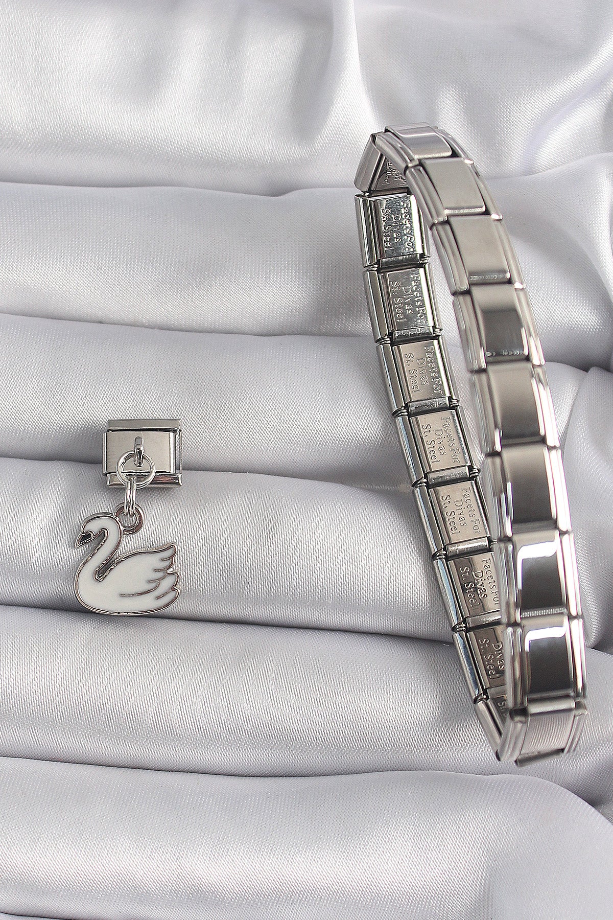 316L Steel Silver Color Dangle White Swan Model Nomination Charm