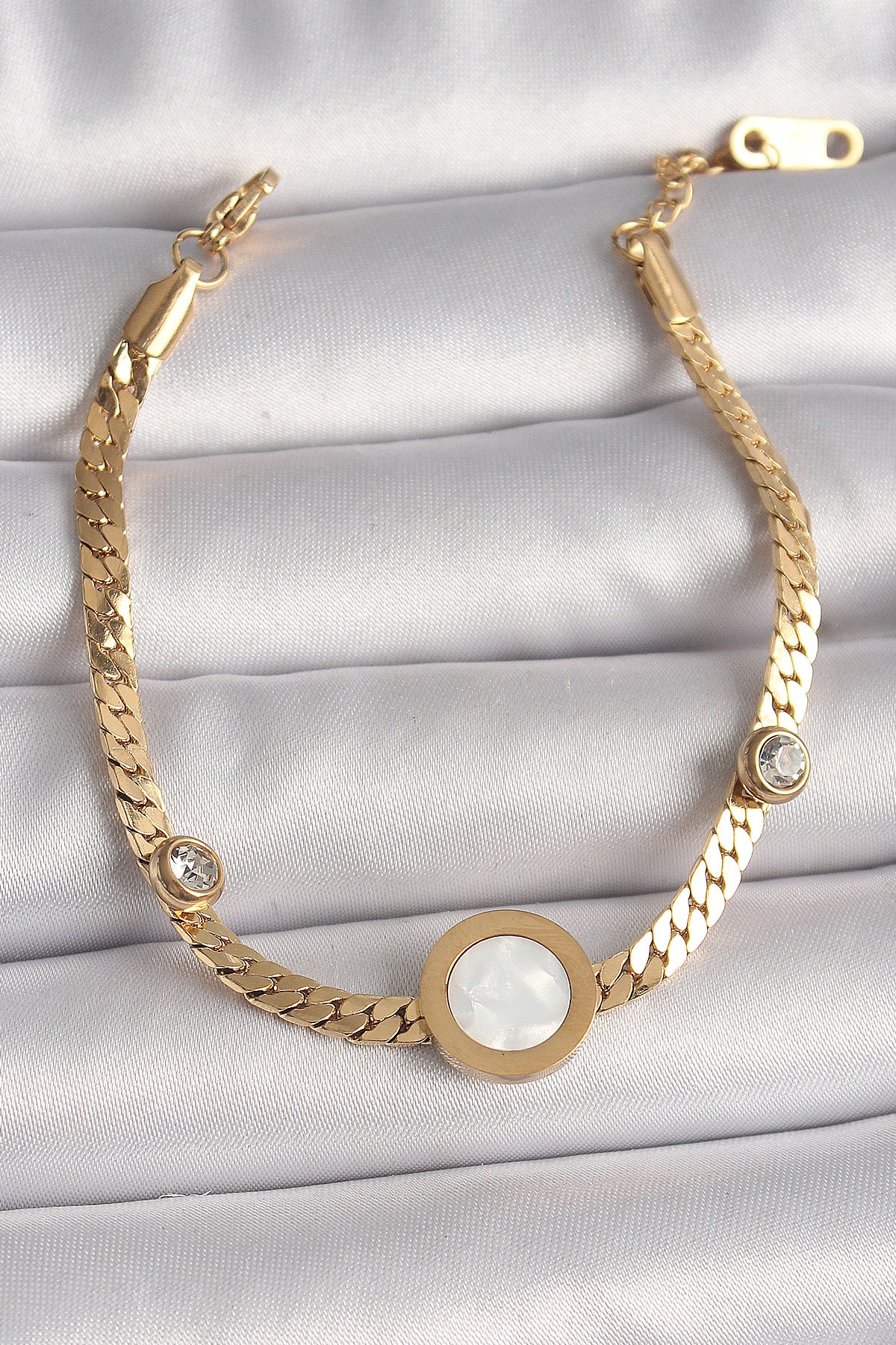 316L Steel Gold Color Flat Chain Model Zircon Stone Detailed White Enamel Medallion Model Women's Bracelet