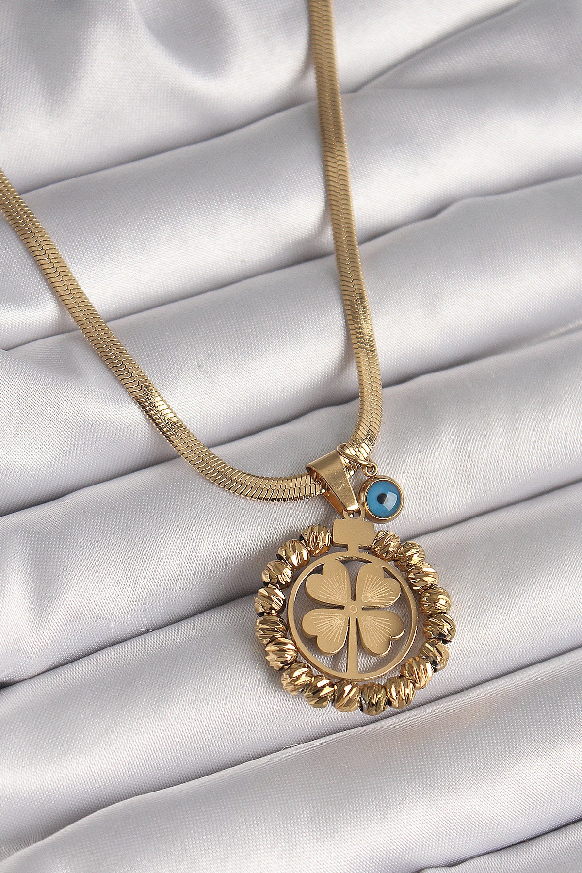 316L Çelik Gold Renk İtalyan Zincir Dorika Yonca Model Nazar Boncuk Detay Kadın Kolye