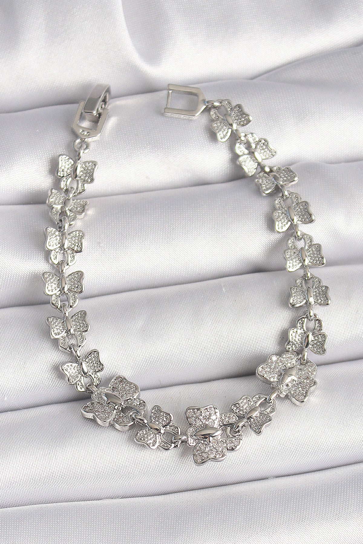 Pirinç Gümüş Renk Zirkon Taşlı Kelebek Model Zincir Kadın Bileklik