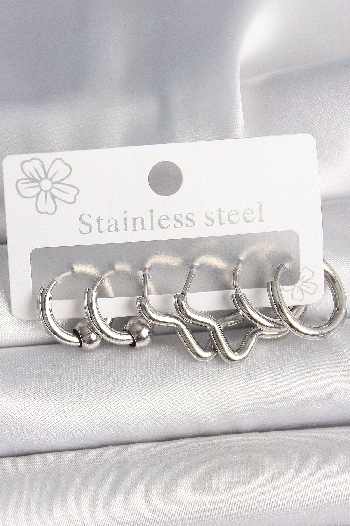 316L Çelik Gümüş Renk Halka Yıldız Model Kadın Küpe Seti