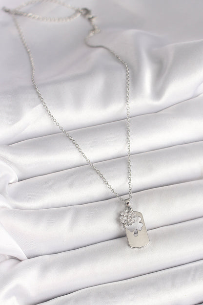 316L Çelik Gümüş Renk Zincir Zirkon Taşlı Yonca Model Kadın Kolye