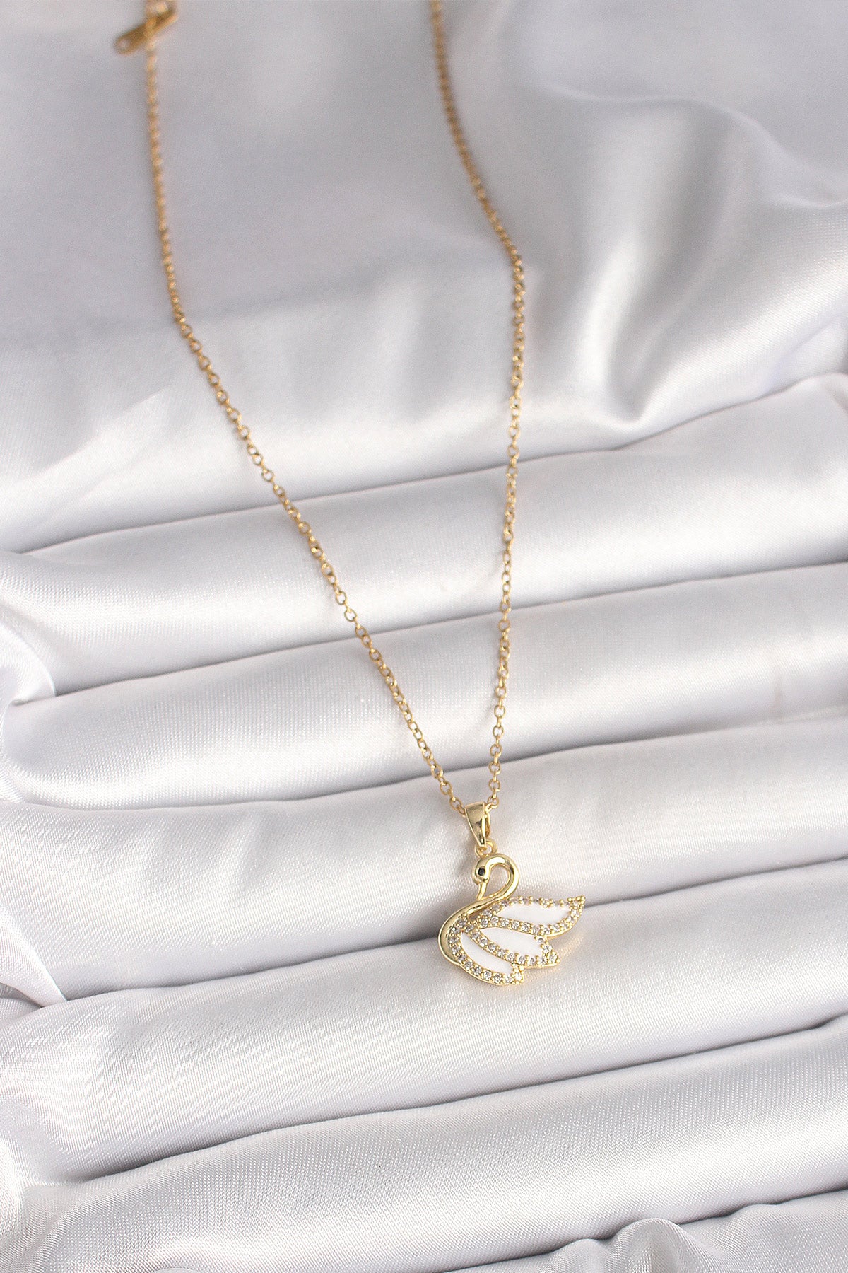 316L Çelik Gold Renk Zincir Zirkon Taşlı Kuğu Model Kadın Kolye