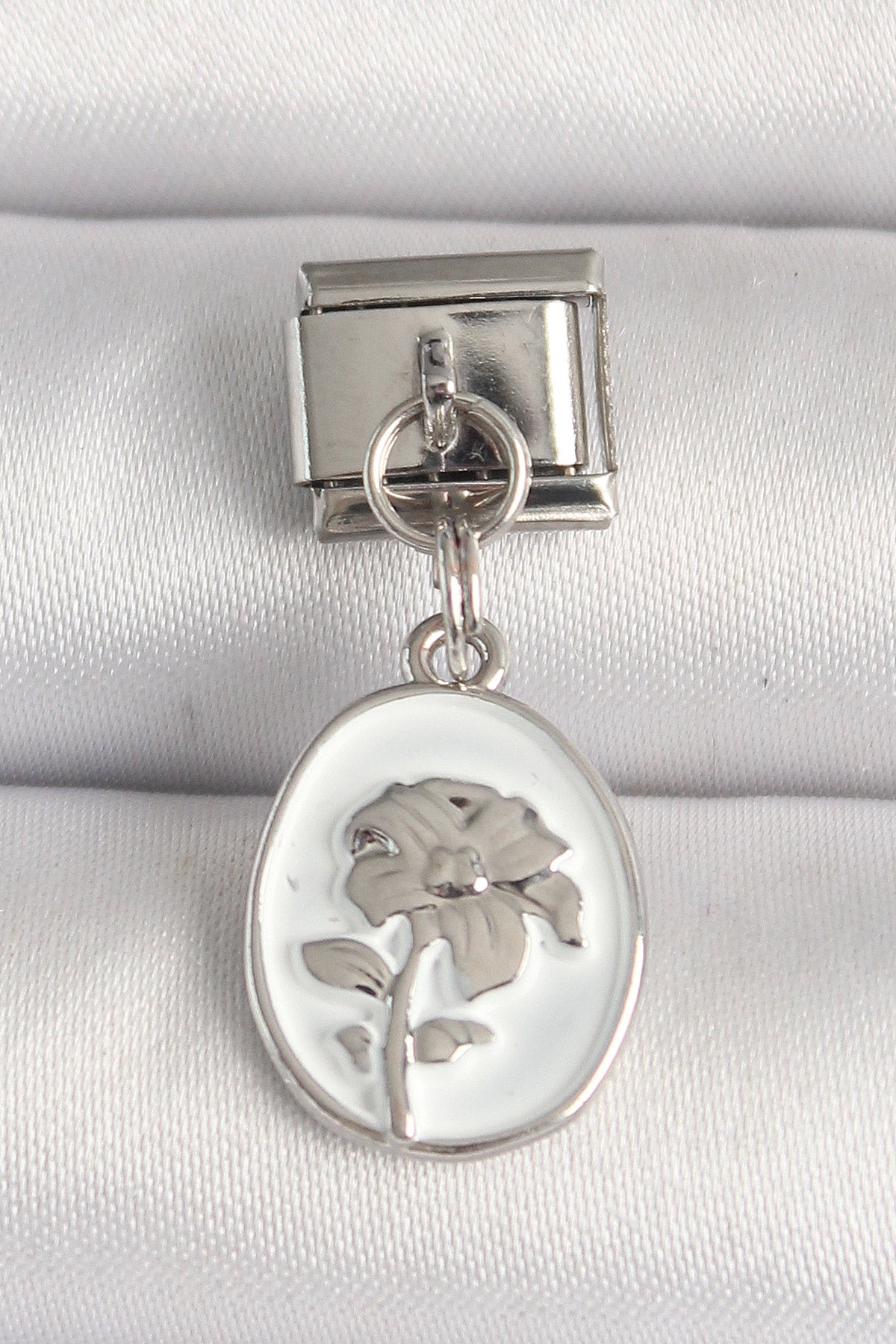 316L Steel Silver Color Flower Embroidered White Portrait Model Nomination Charm
