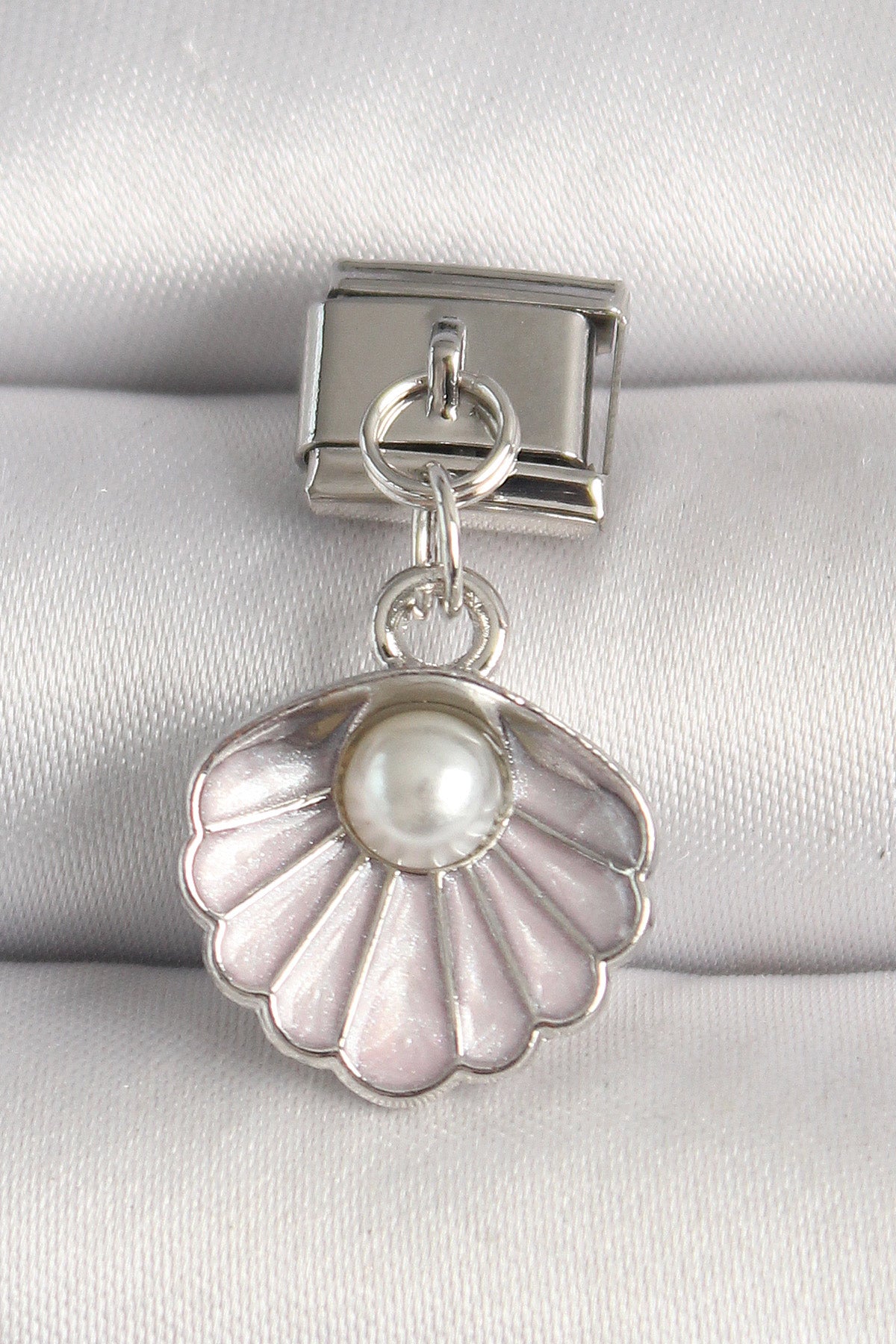 316L Steel Silver Color Pink Sea Shell Model Pearl Detail Nomination Charm