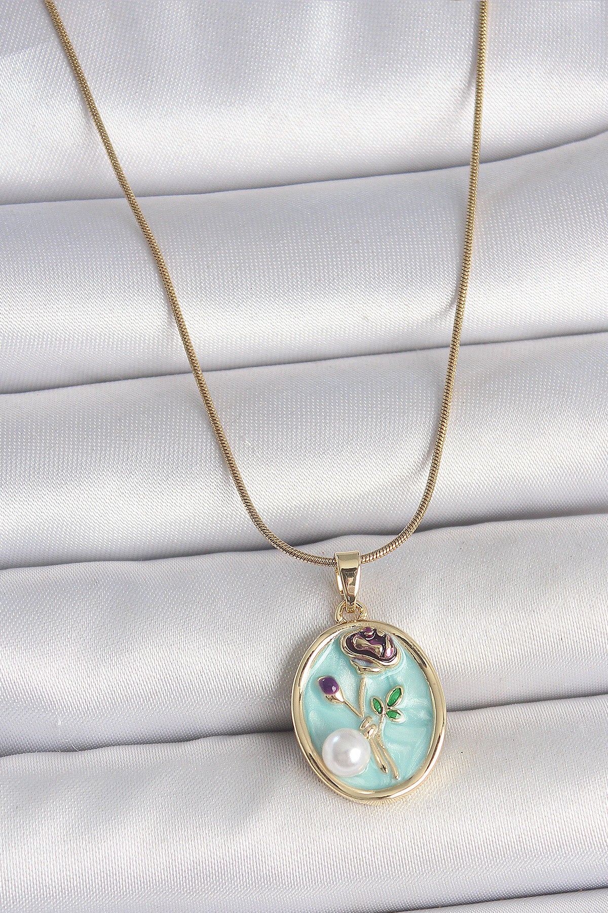 316L Steel Gold Color Chain Blue Flower Embroidered Pearl Detail Portrait Model Women's Necklace