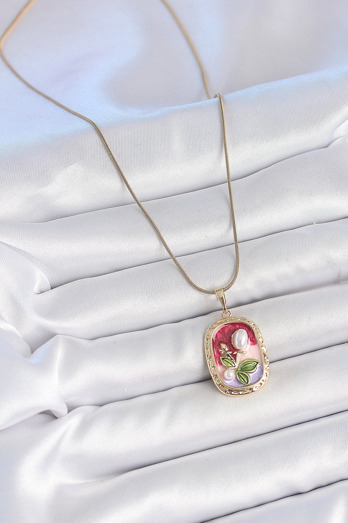 316L Steel Gold Color Chain Mix Color Pearl Flower Embroidered Portrait Model Women's Necklace