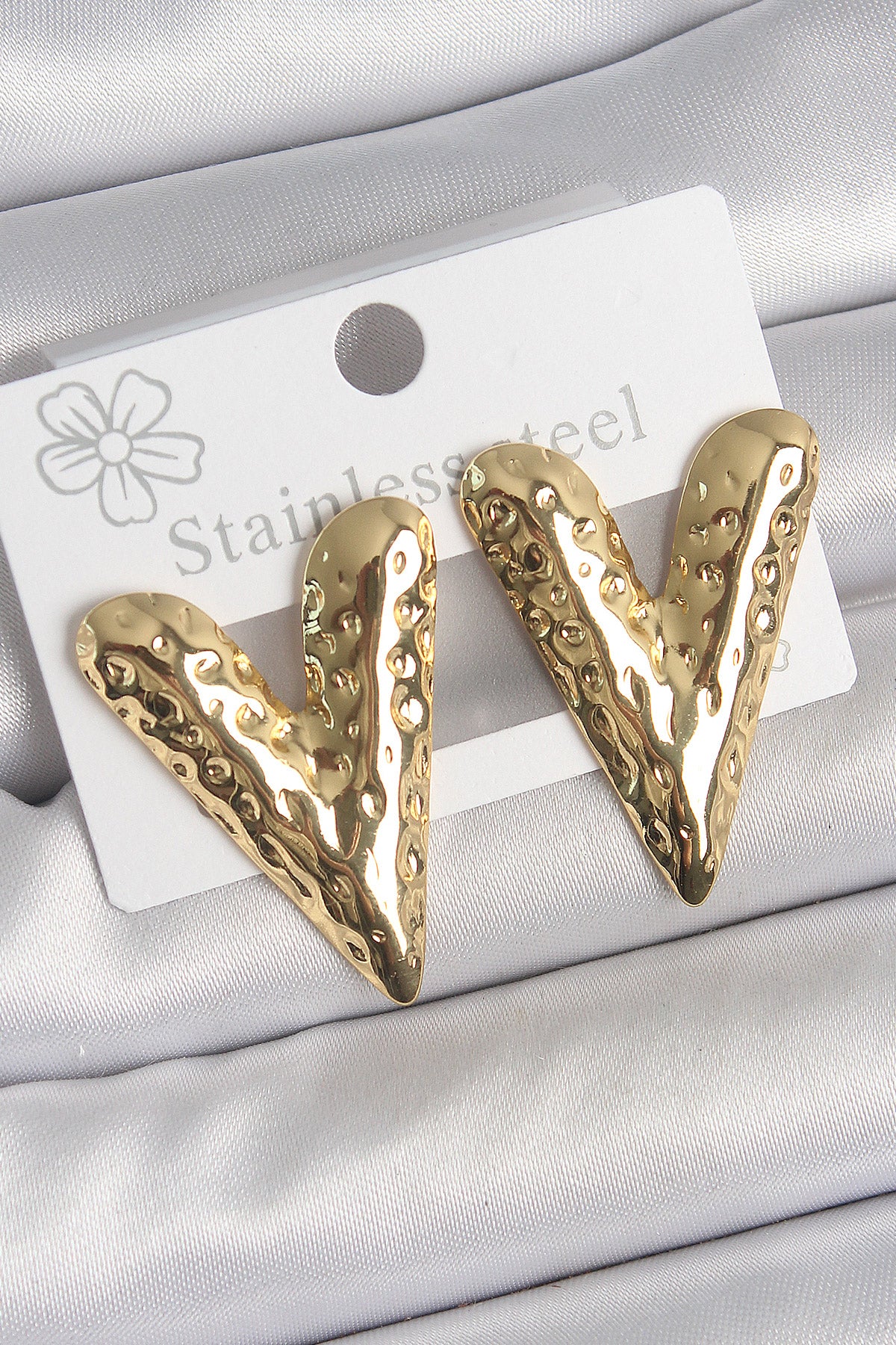 316 Çelik Gold Renk İşlemeli Kalp Model Kadın Küpe