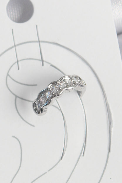 Pirinç Gümüş Renk Zirkon Taşlı Kıkırdak Model Kadın Küpe