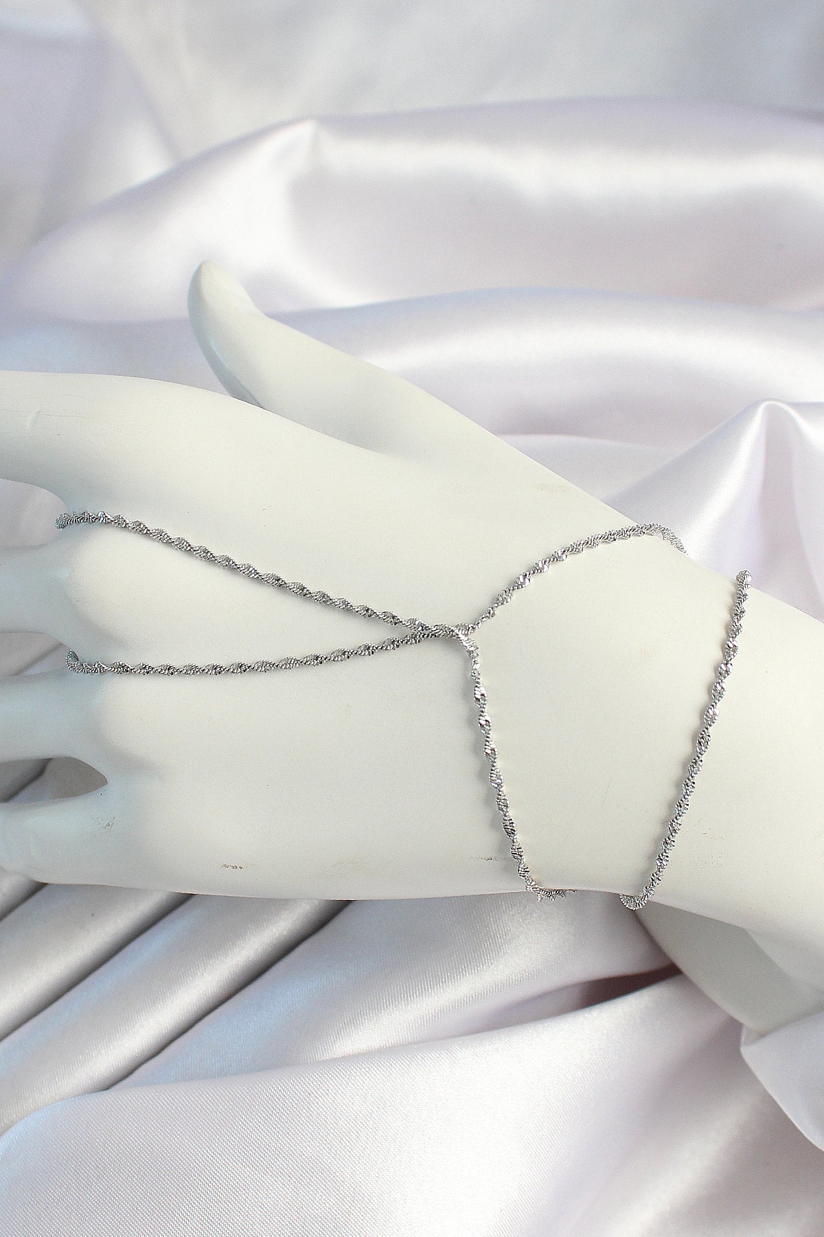 Brass Silver Color Twist Chained Shahmaran