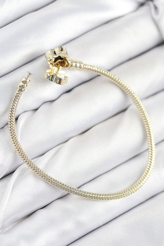 Pirinç Charm Zirkon Taşlı Yonca Model Gold Renk Kadın Bileklik