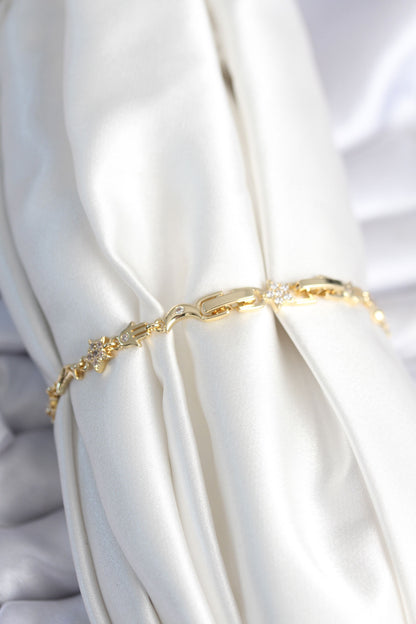 Gold-Tone Manifest Bracelet for Women