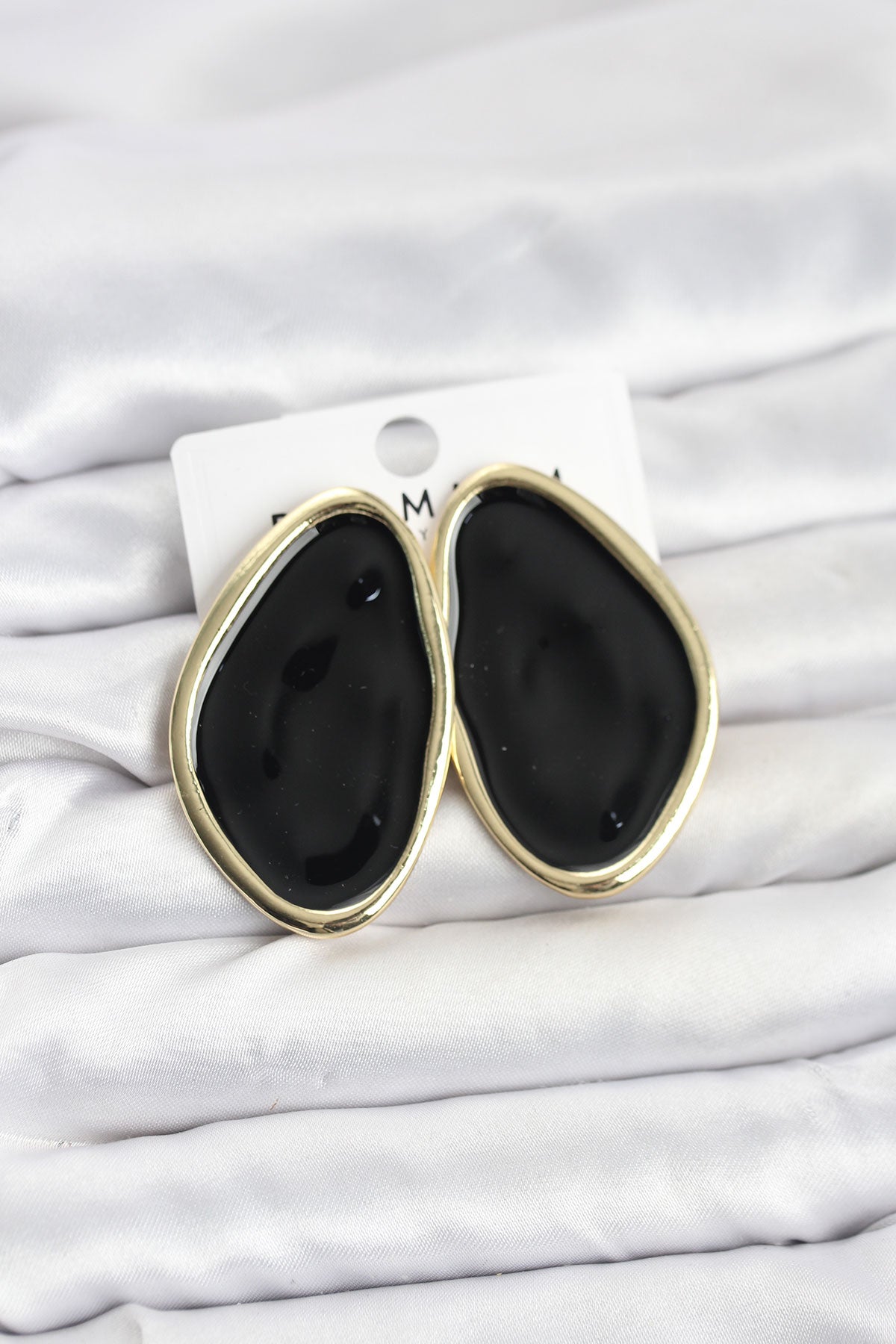 Brass Black Teardrop Plate Vintage-Inspired Enamel Women's Earrings