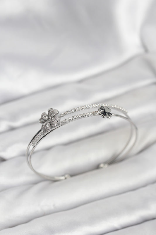 Brass Silver-Tone Clover Women's Bracelet