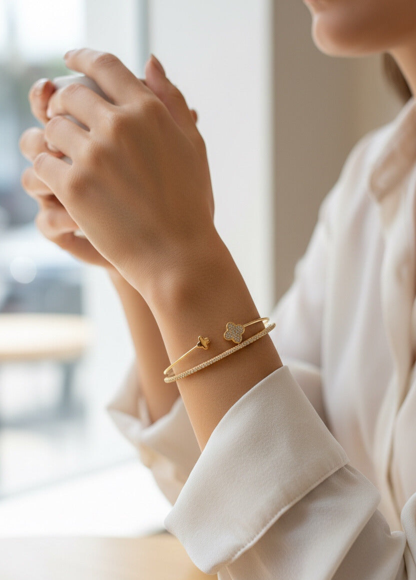 Brass Gold-Tone Clover Women's Bracelet
