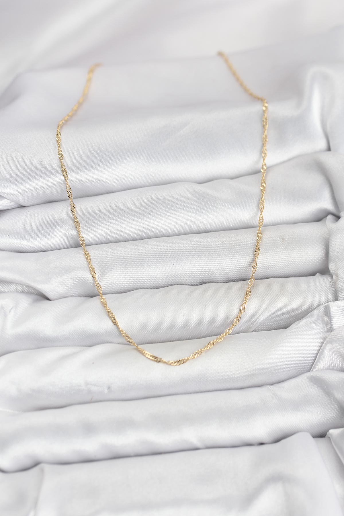 CM 14K Gold Renk Pirinç Ezme Burgu Model Kadın Kolye