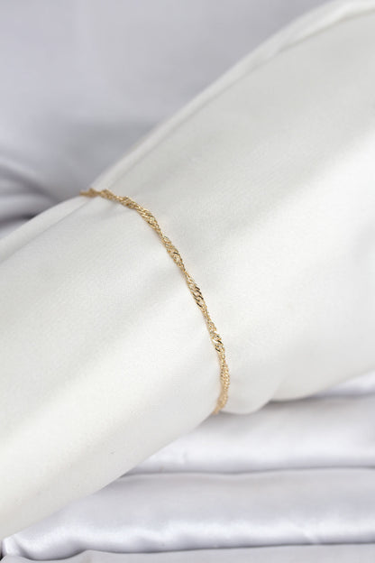 Gold-Tone Hammered Twisted Chain Twisted Chain Women's Bracelet
