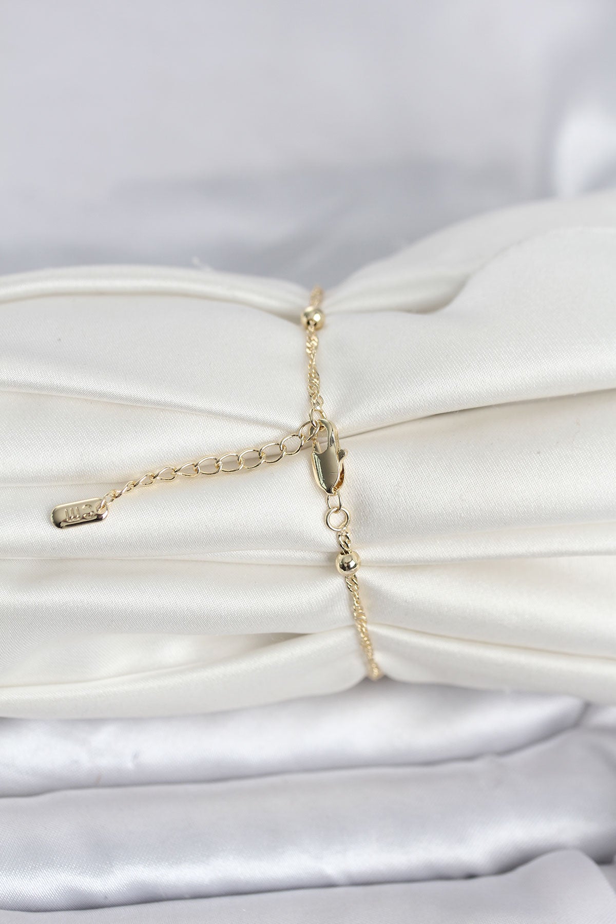 Gold-Tone Twisted Ball Ball Women's Bracelet