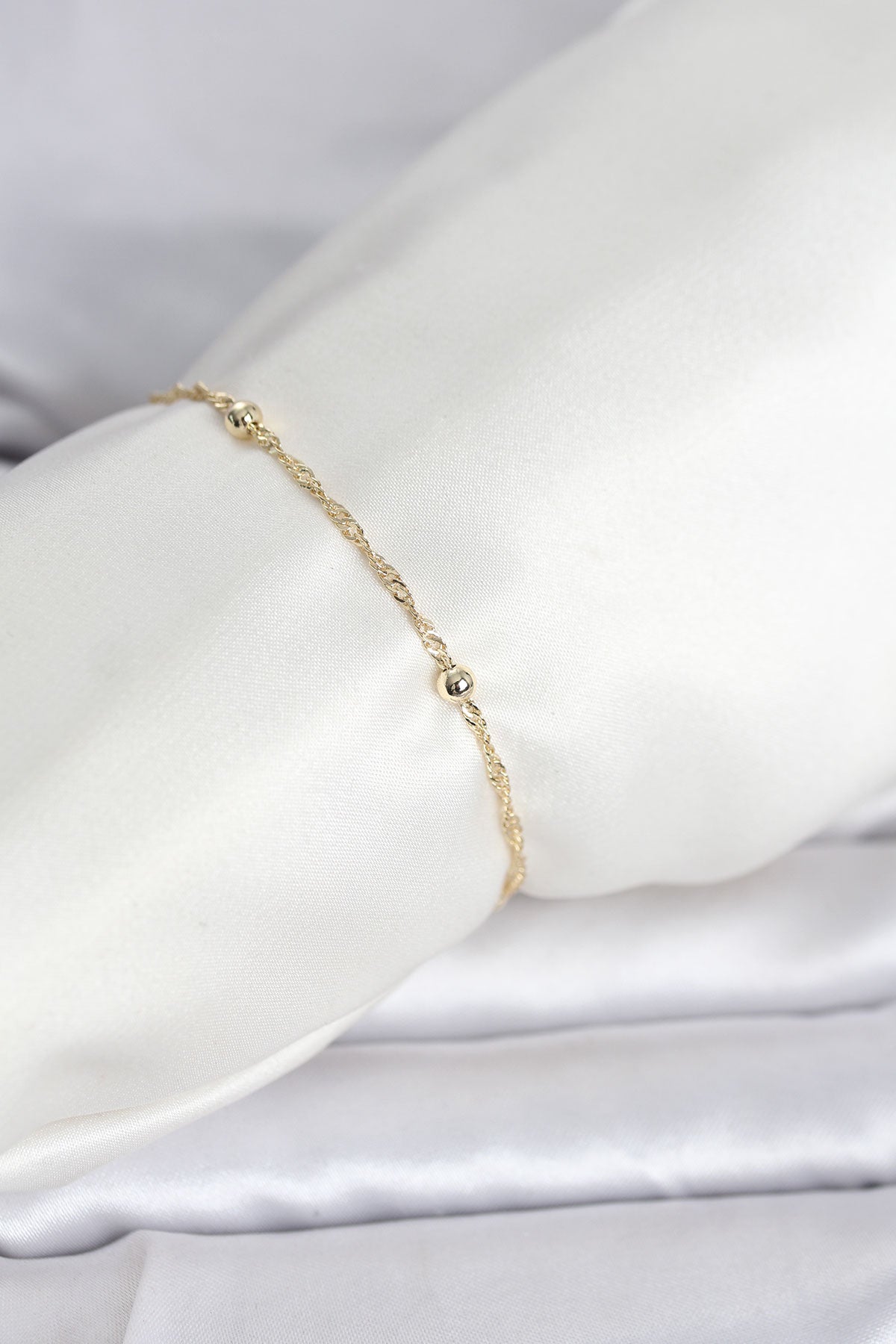 Gold-Tone Twisted Ball Ball Women's Bracelet