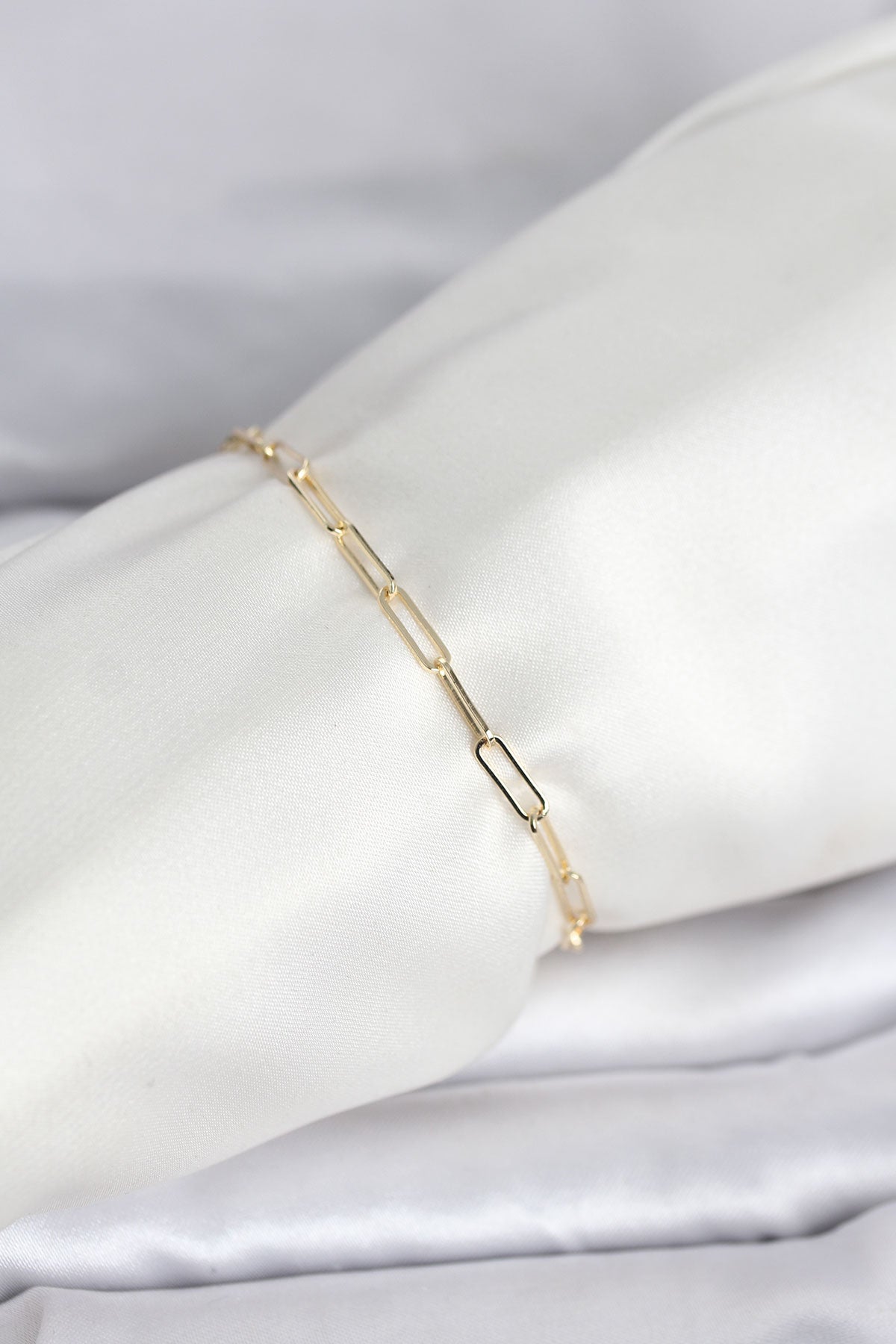 Gold-Tone Paperclip Chain Paperclip Women's Bracelet