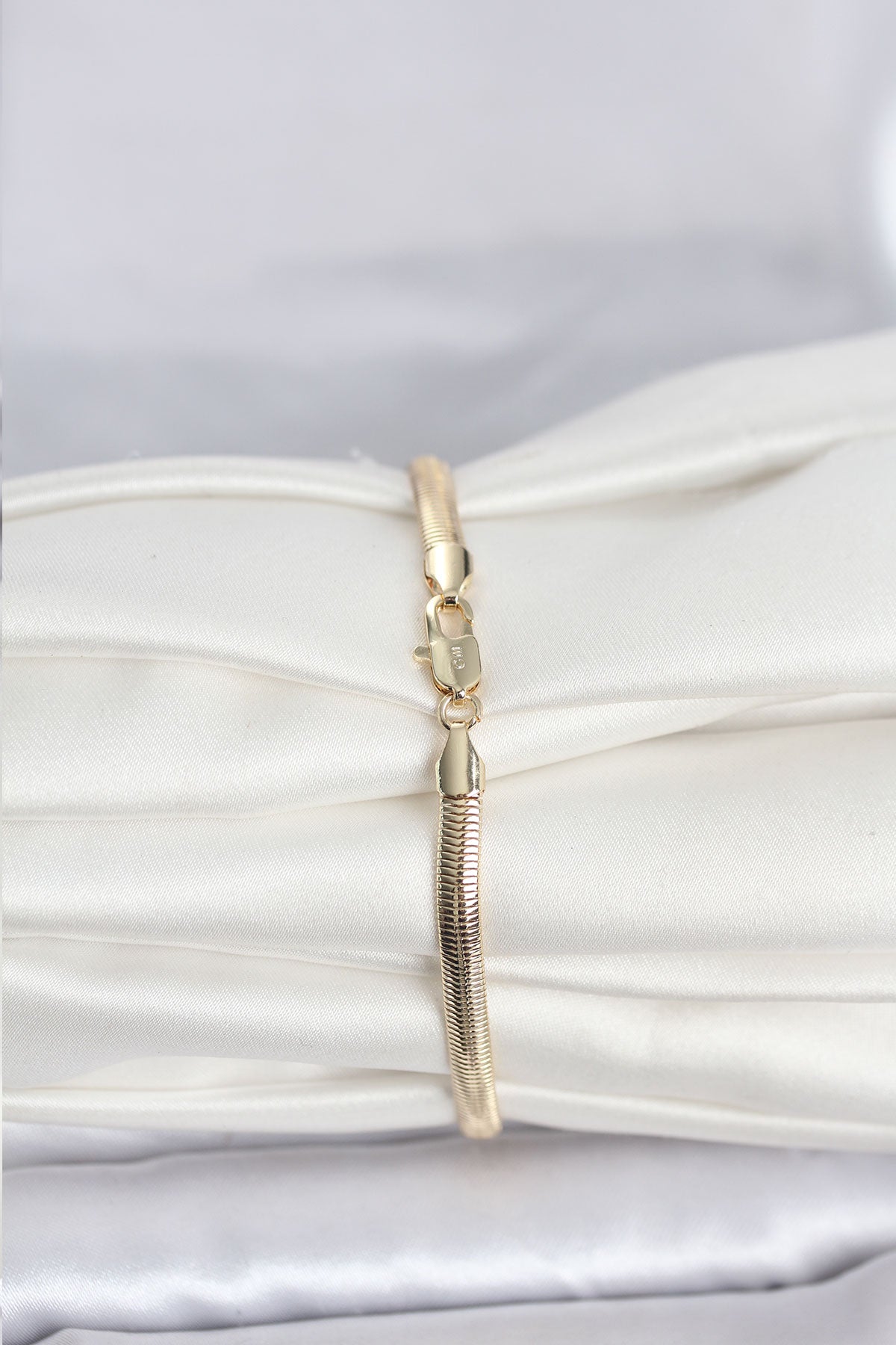 Gold-Tone Flat Snake Chain Snake Women's Bracelet