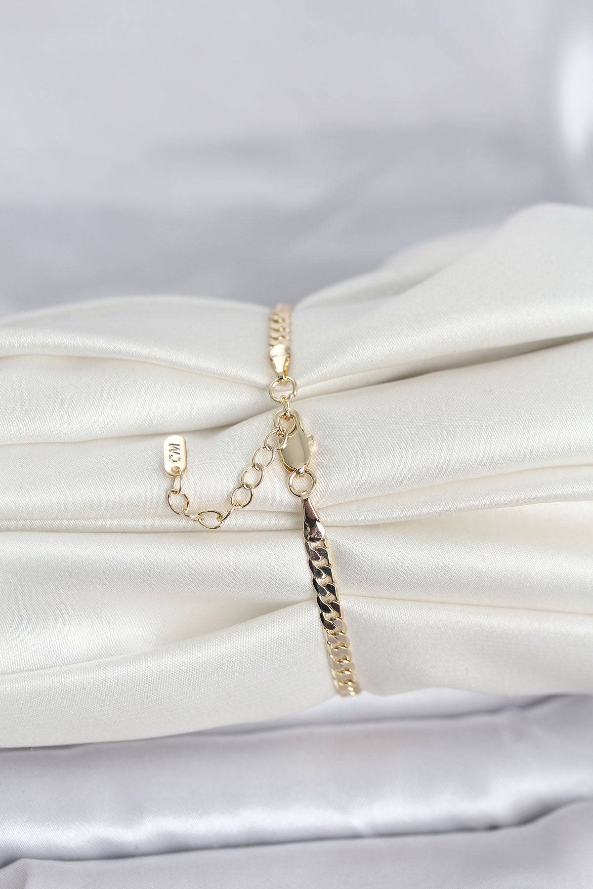 Gold-Tone Chain Women's Bracelet