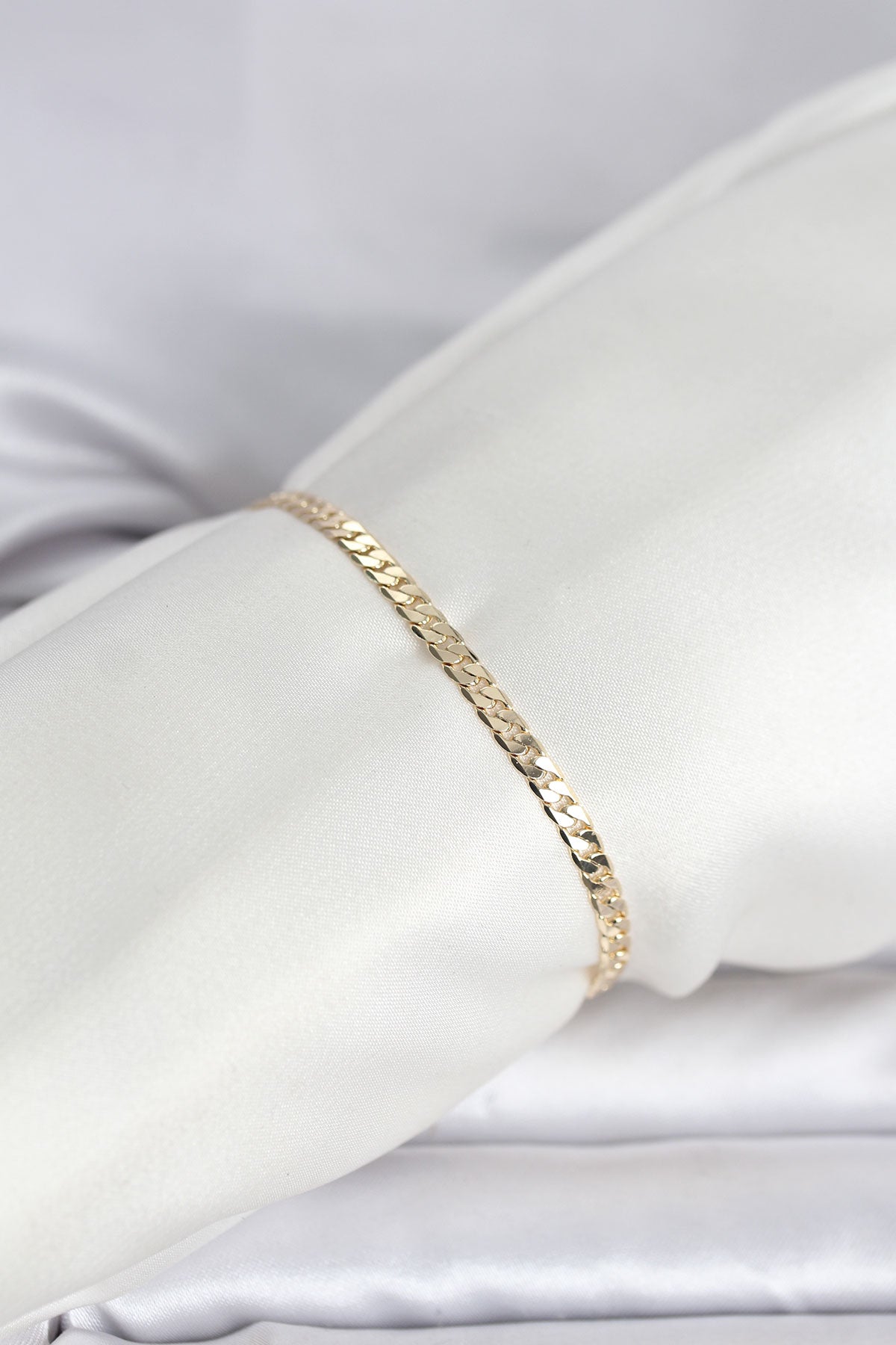 Gold-Tone Chain Women's Bracelet