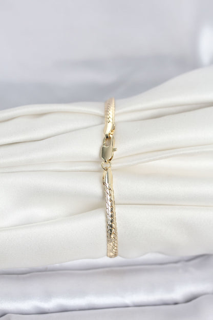 Gold-Tone Flat Chain Laser-Cut Flat Chain Women's Bracelet