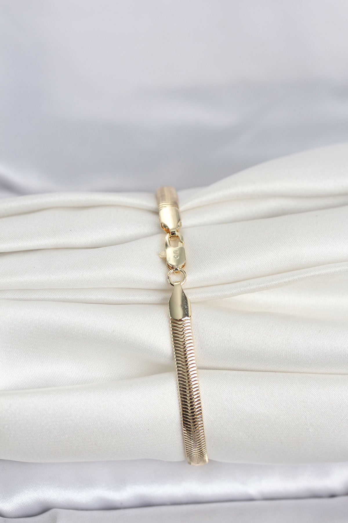 Gold-Tone Flat Chain Snake Women's Bracelet