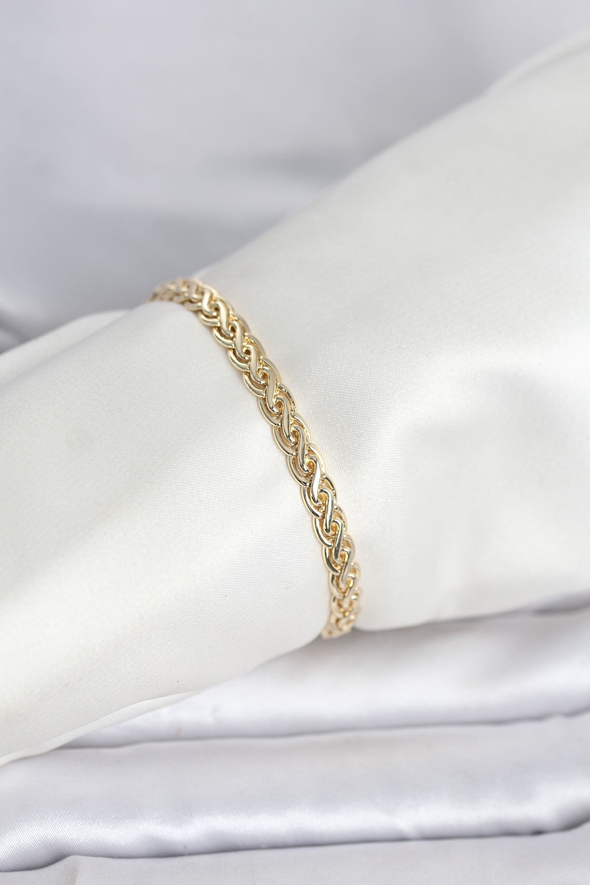Gold-Tone Spiral Chain Women's Bracelet