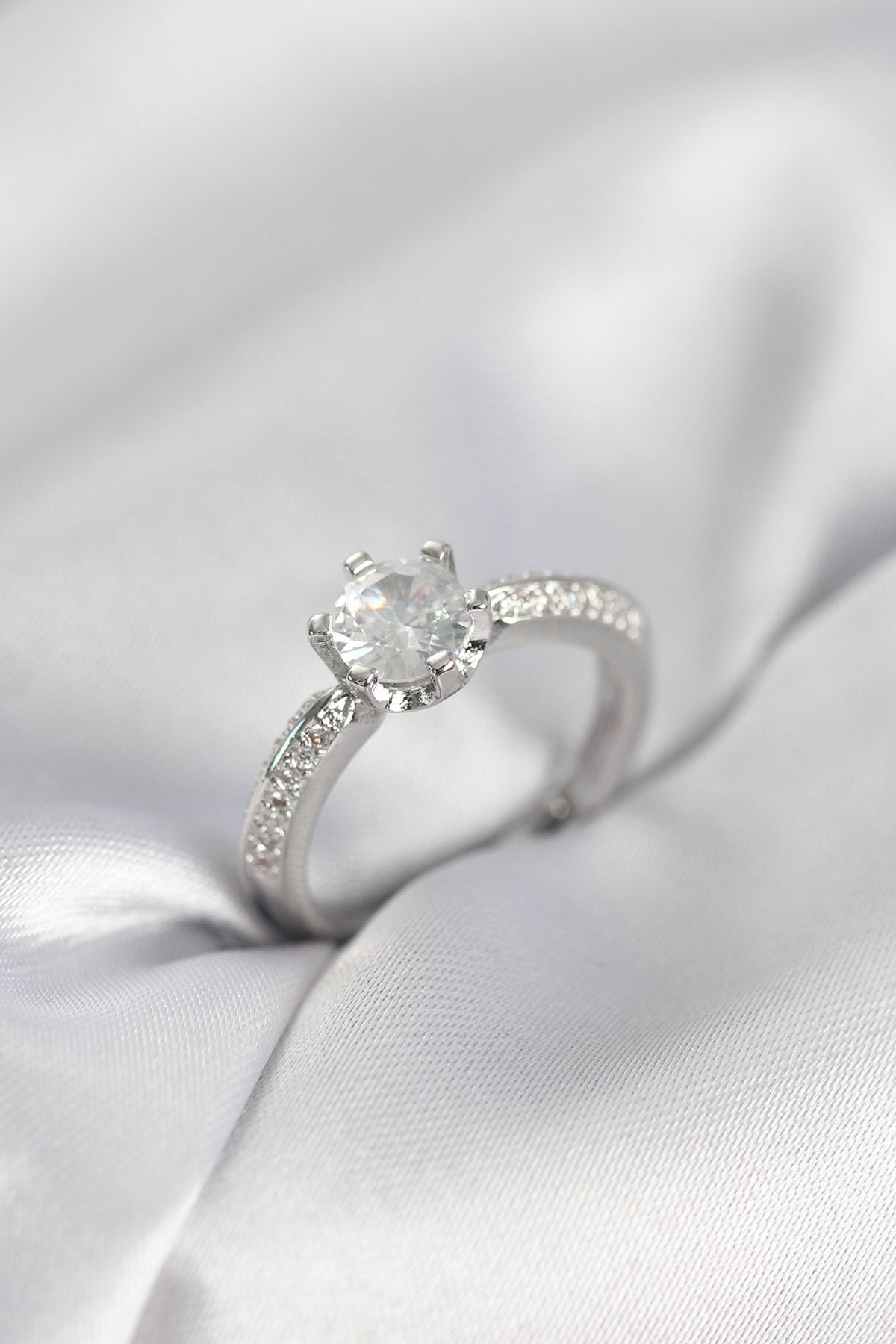 Silver-Tone Solitaire Women's Ring with Zircon Detail