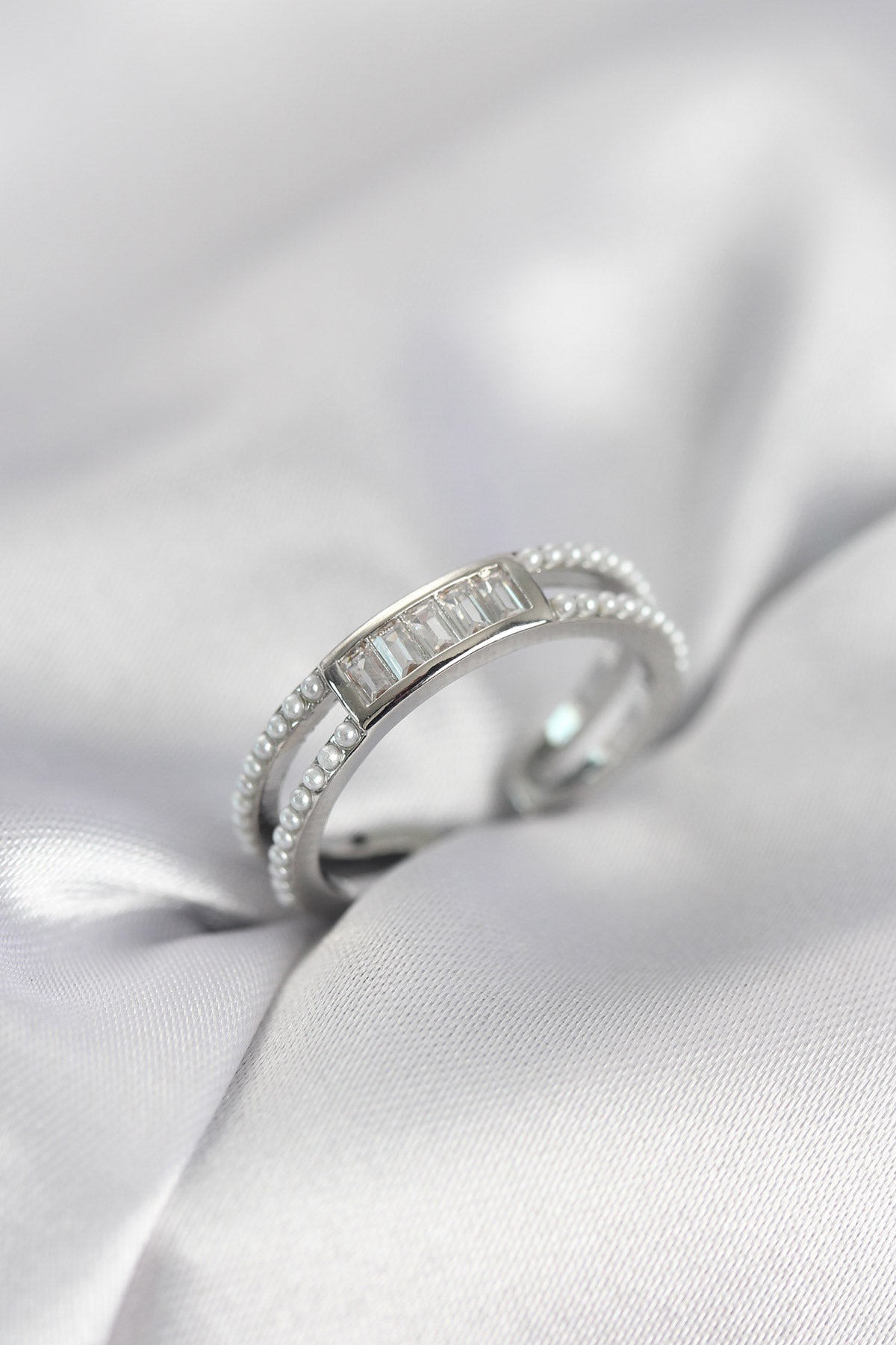 Silver-Tone Women's Ring with Baguette Zircon Detail and Pearl Detail