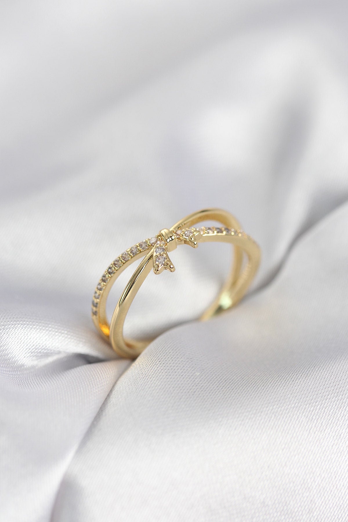 Gold-Tone Bow Women's Ring with Zircon Detail