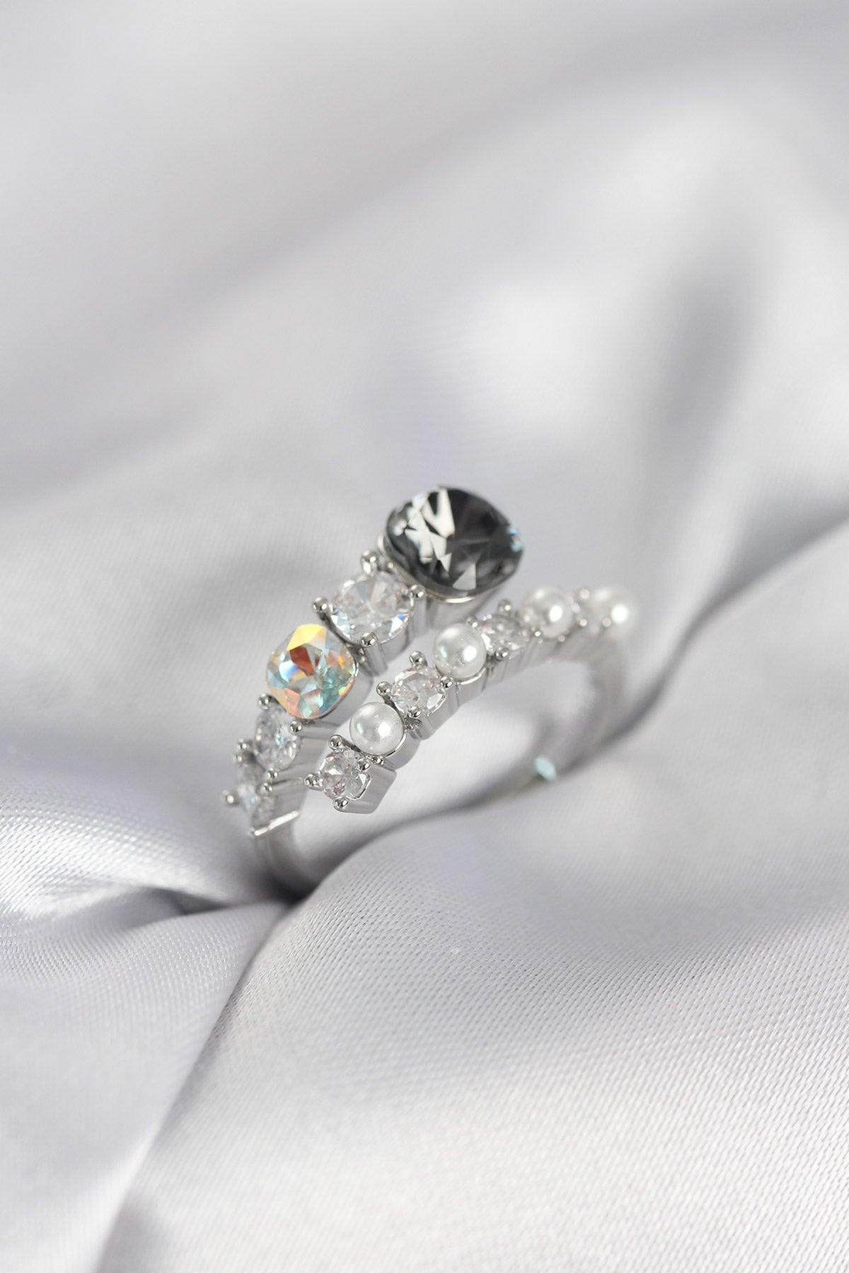 Brass Silver-Tone Women's Ring with Zircon Detail and Pearl Detail