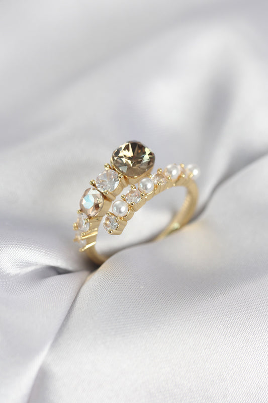 Brass Gold-Tone Women's Ring with Zircon Detail and Pearl Detail