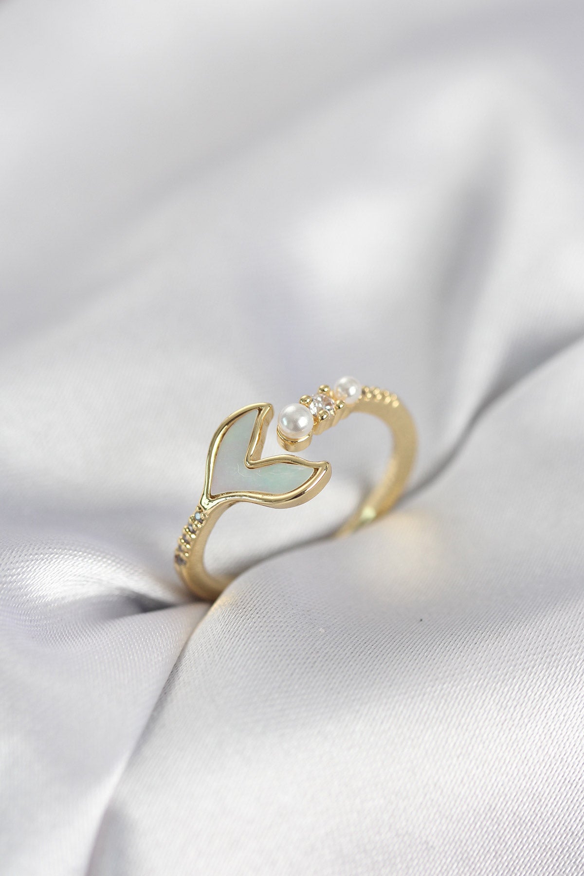 Gold-Tone Fish Tail Women's Ring